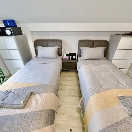 Mary St House 3b Проживание в семье